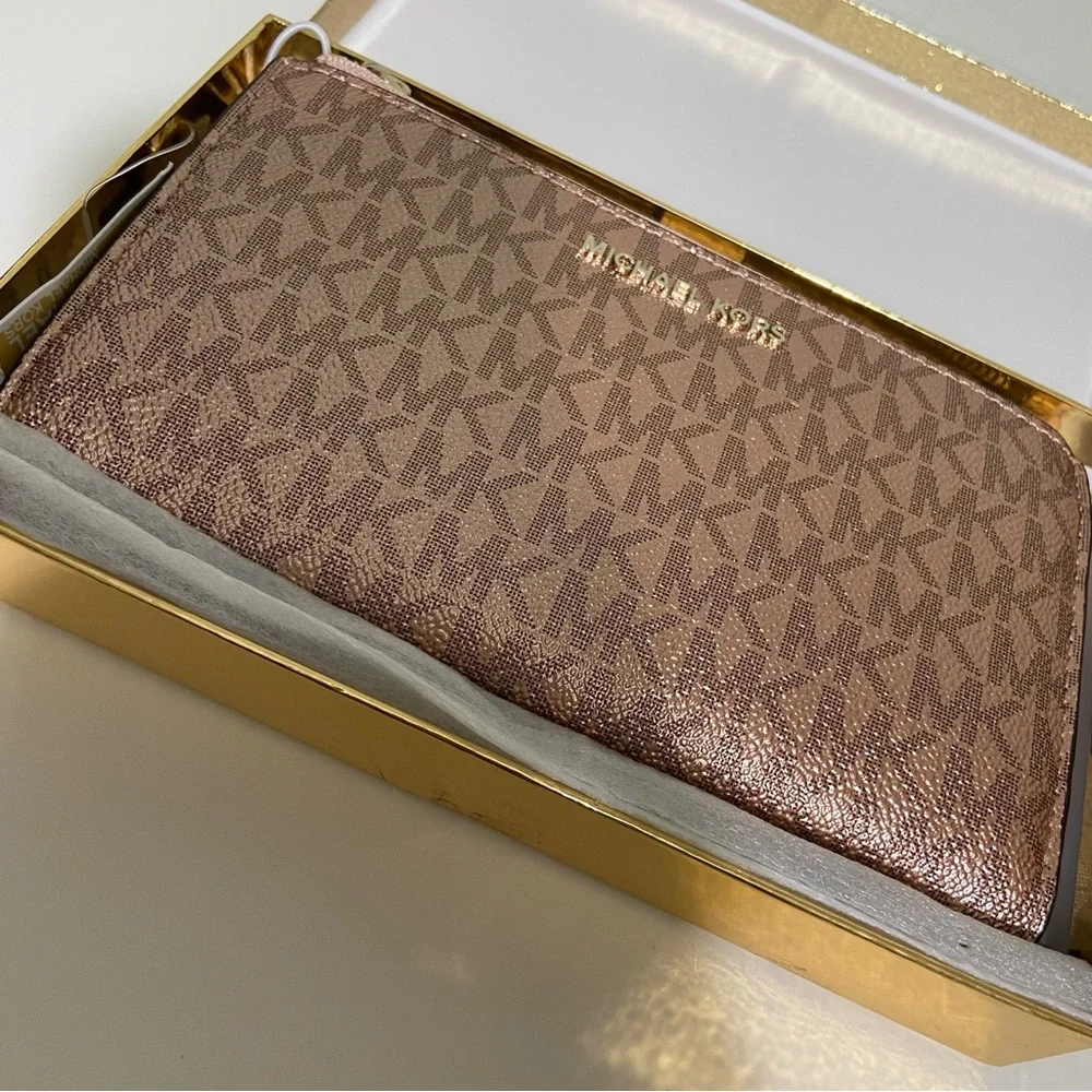 MICHAEL KORS Double Zip Wristlet - Picture 5 of 8